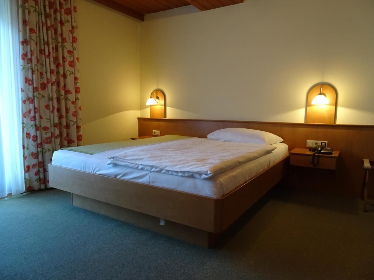 Pension Friedl Инсбрук Экстерьер фото