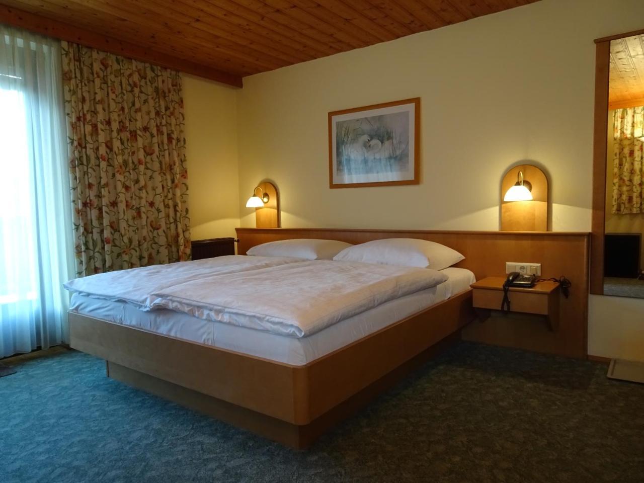 Pension Friedl Инсбрук Экстерьер фото