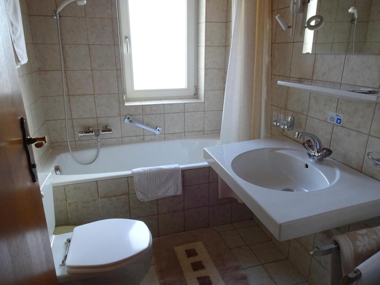 Pension Friedl Инсбрук Экстерьер фото